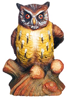 Owl carved in maple wood - color