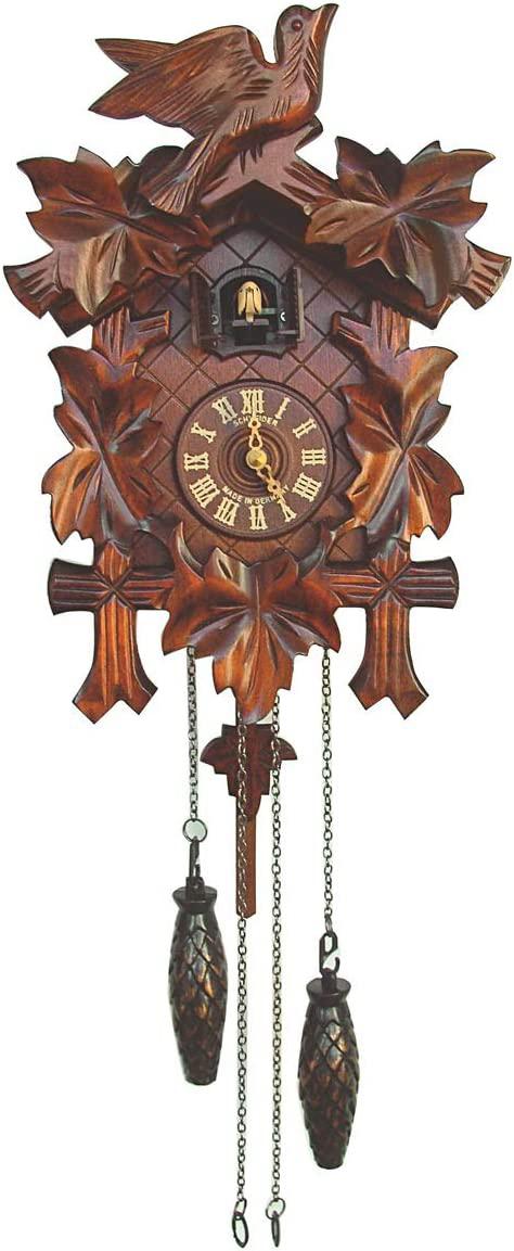 Cuckoo clock with daily mechanism