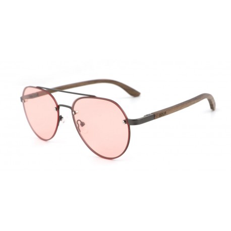 Polarised sunglasses with wooden arms