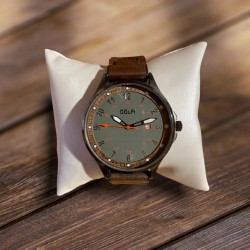 Wooden watch with grey-coloured dial