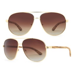 Sunglasses in gold metal and wood