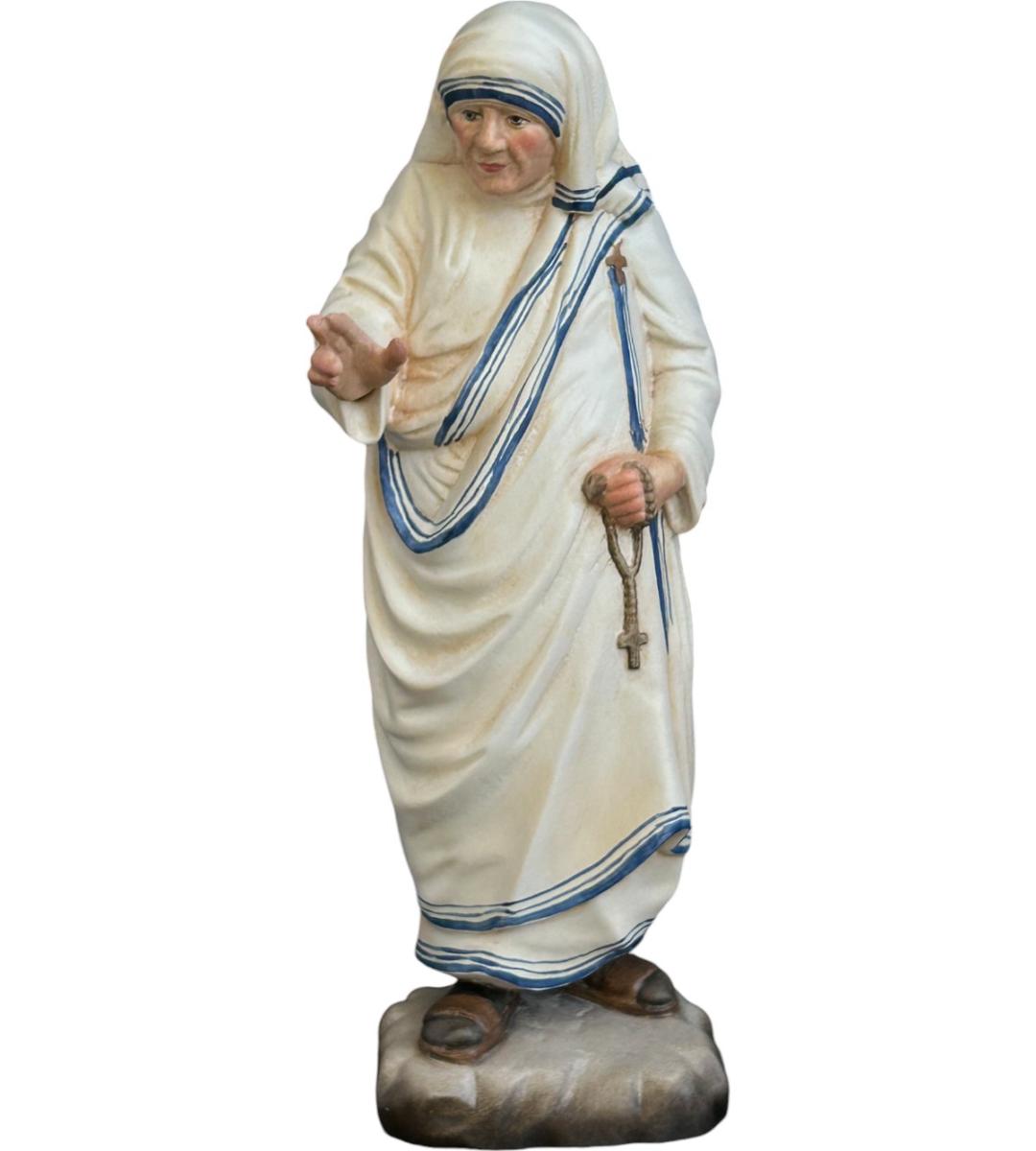Mutter Teresa von Kalkutta Statue aus Holz - mit Ölfarben lasiert