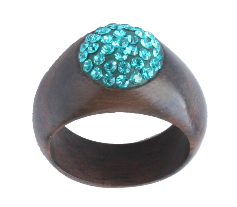 Walnussring mit türkisfarbenen Swarovski-Kristallen