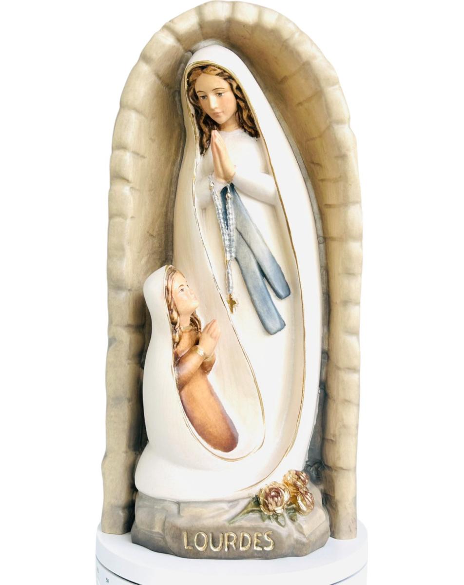 Lourdes mit Bernadette aus Holz - mit Ölfarben lasiert