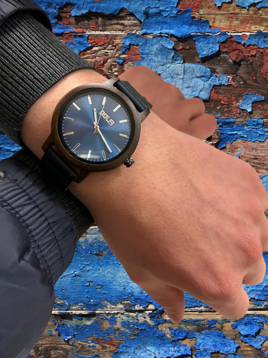 Holzarmbanduhr mit Lederband Modell Dino