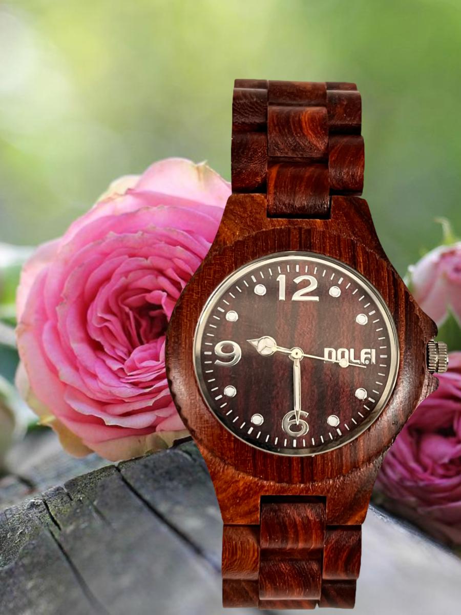 Horloge en bois homme-femme modèle Asie