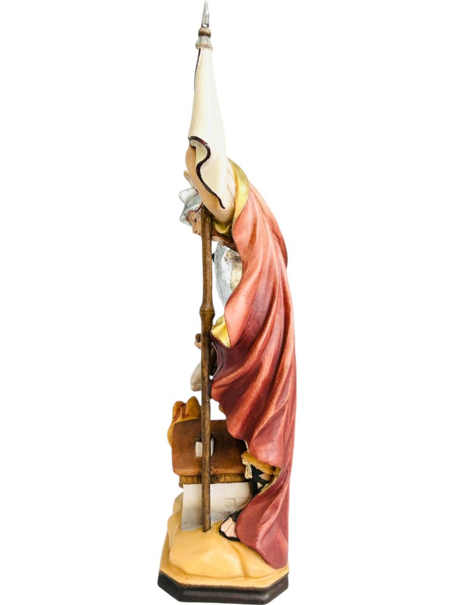 Saint Florian sculpté en bois avec drapeau