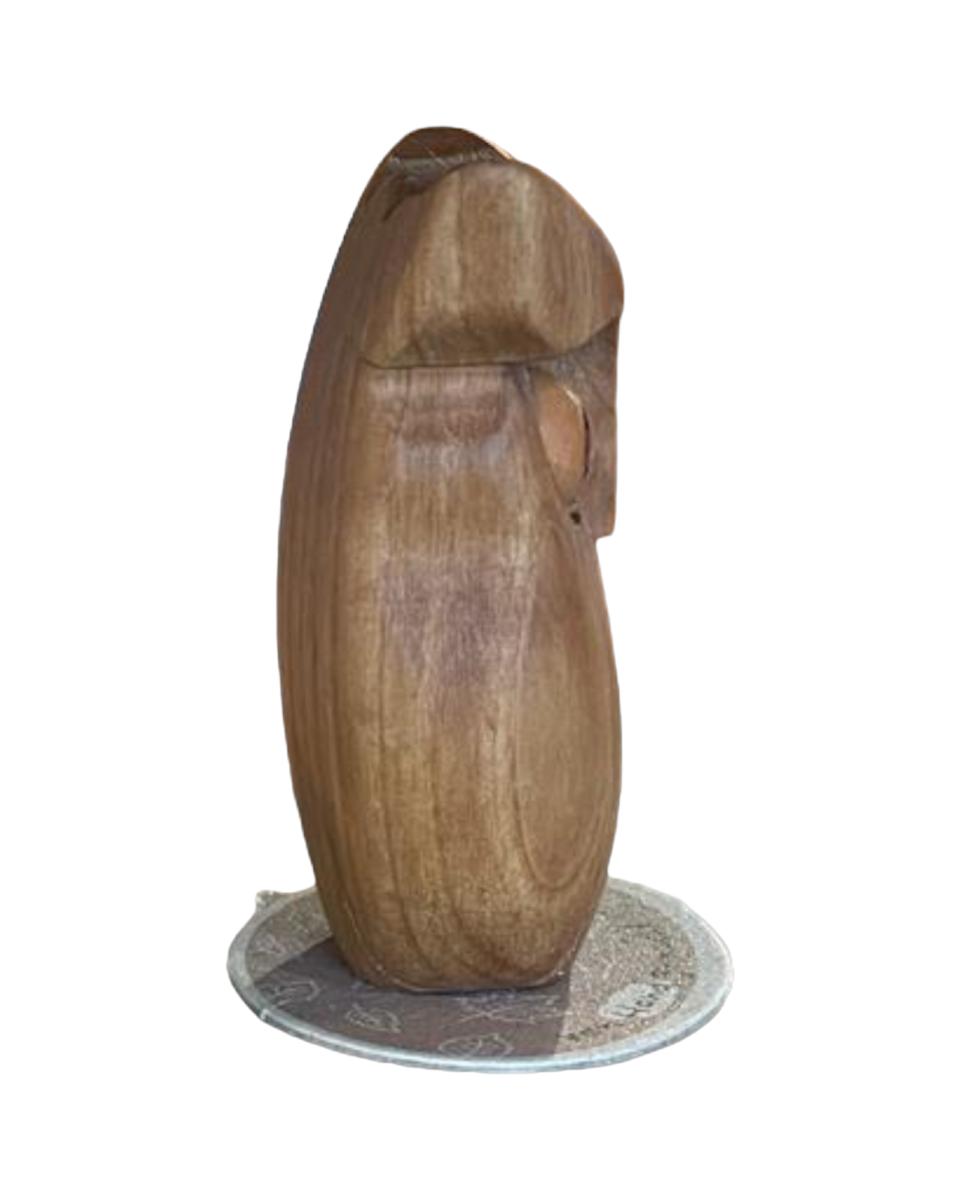 Hibou en bois sculpté à la main