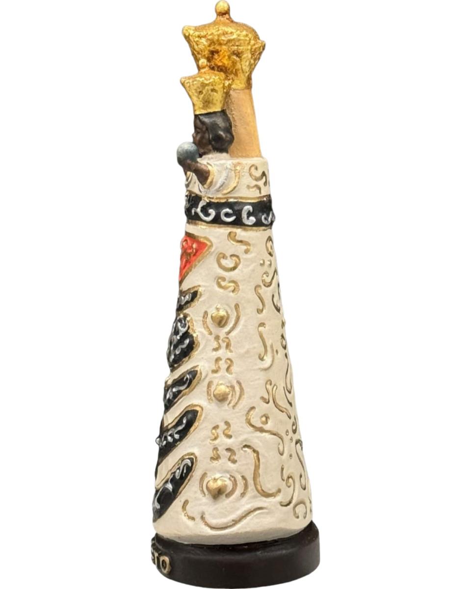 Madonna von Loreto aus Holz - mit Ölfarben lasiert