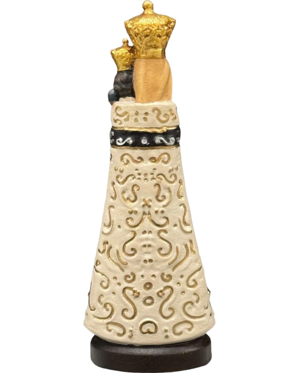 Madonna von Loreto aus Holz - mit Ölfarben lasiert