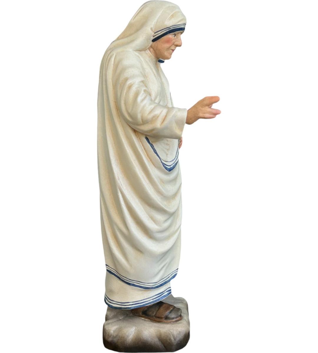 Mutter Teresa von Kalkutta Statue aus Holz - mit Ölfarben lasiert