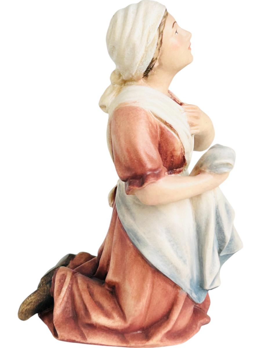 Bernadette aus Ahornholz geschnitzt und handbemalt - Dolfi Marienfigur - mit Ölfarben lasiert
