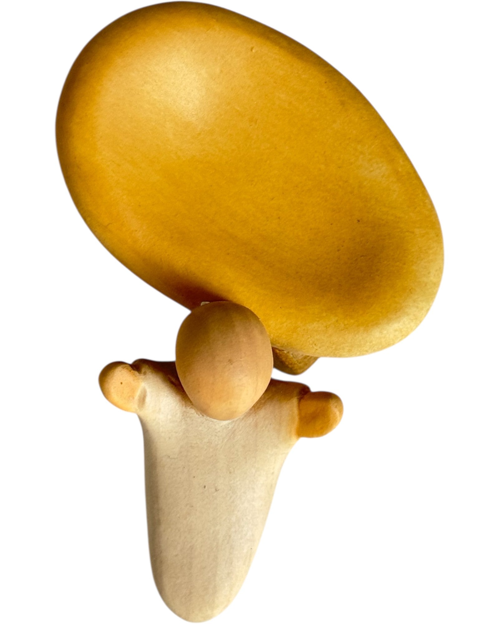 Enfant avec berceau en bois