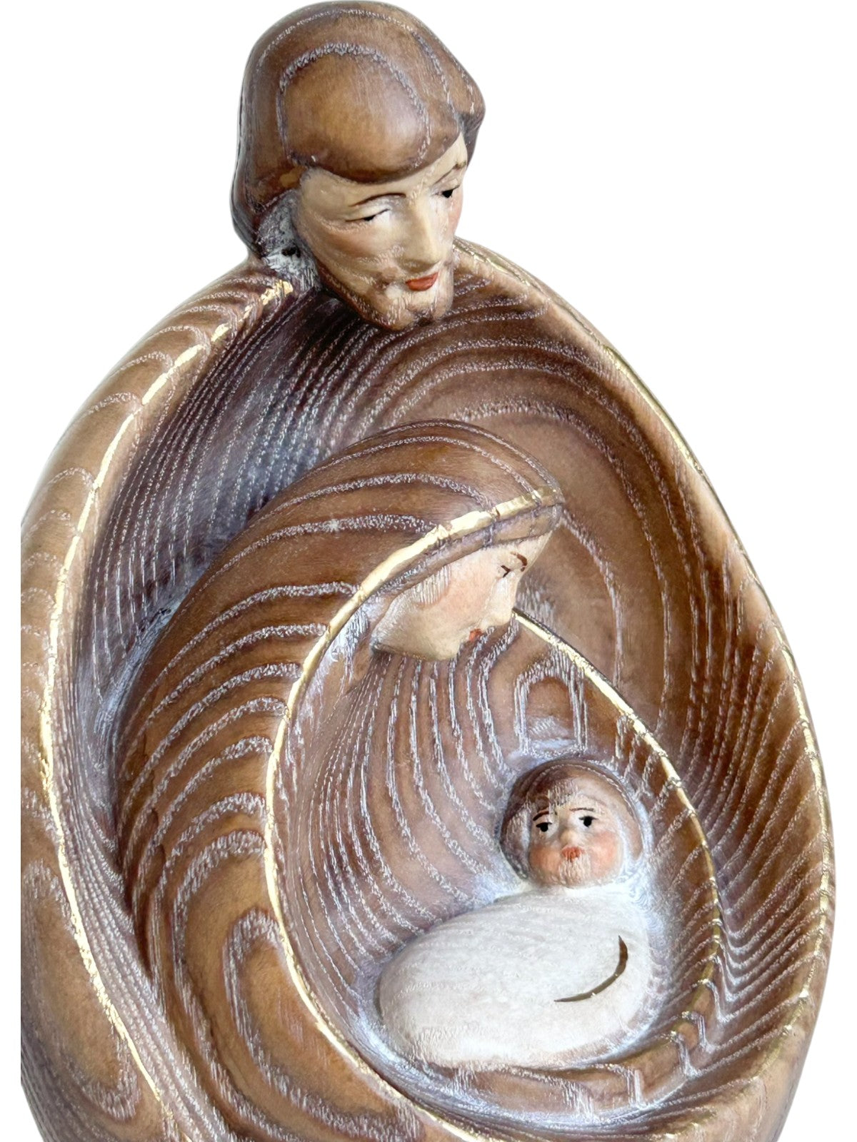 Heilige Familie mit Gesicht als Blockkrippe aus Holz - mit Ölfarben lasiert