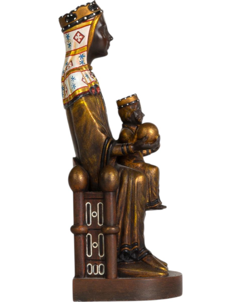Notre-Dame de Montserrat en pâte de bois