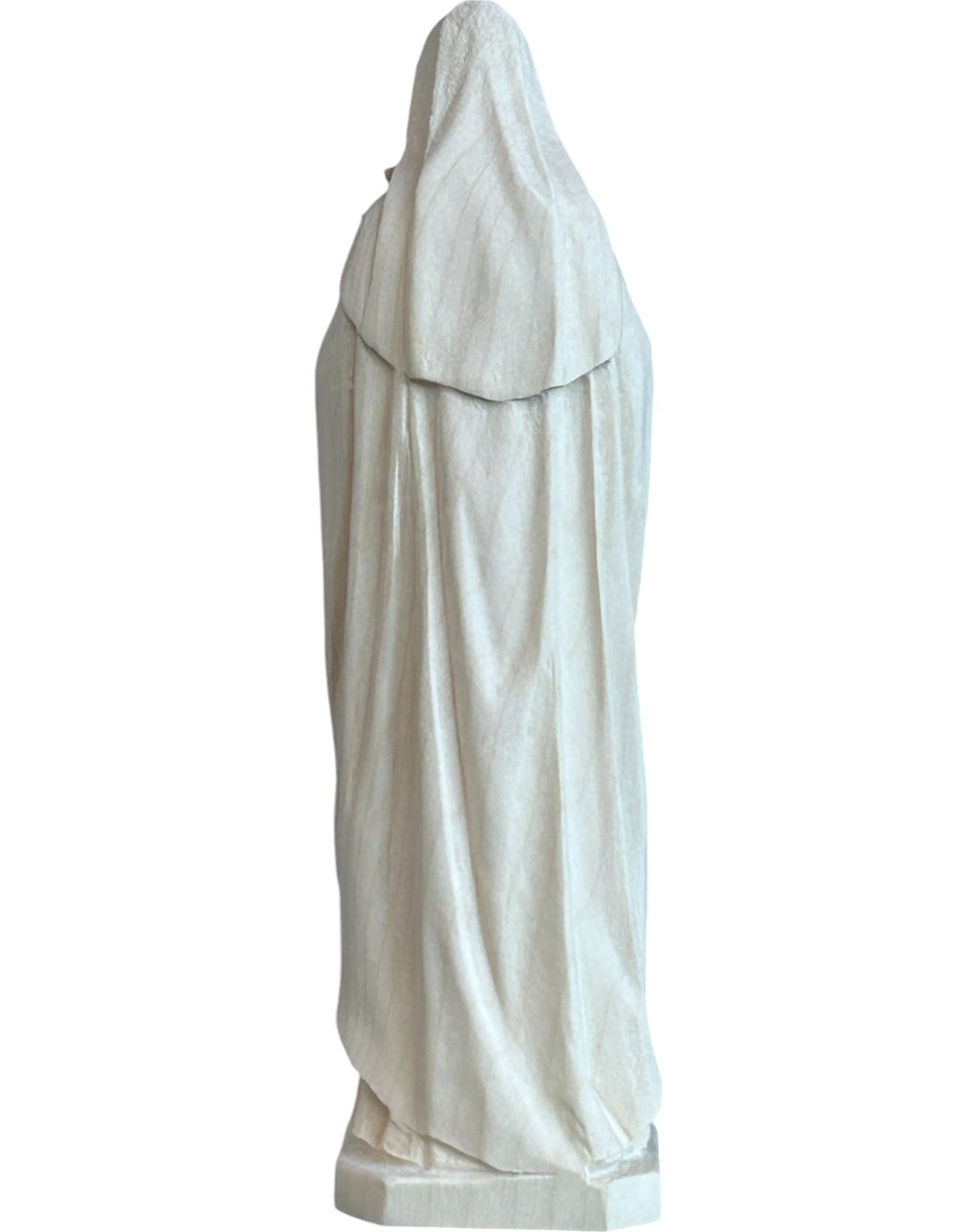 Hl. Theresia von Lisieux mit Rosen - Natur
