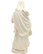 Sainte Elisabeth sculptée en bois avec une cruche