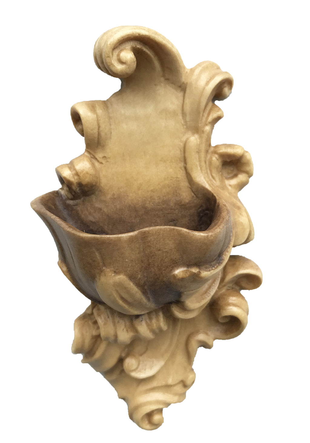 Bénitier en bois sculpté