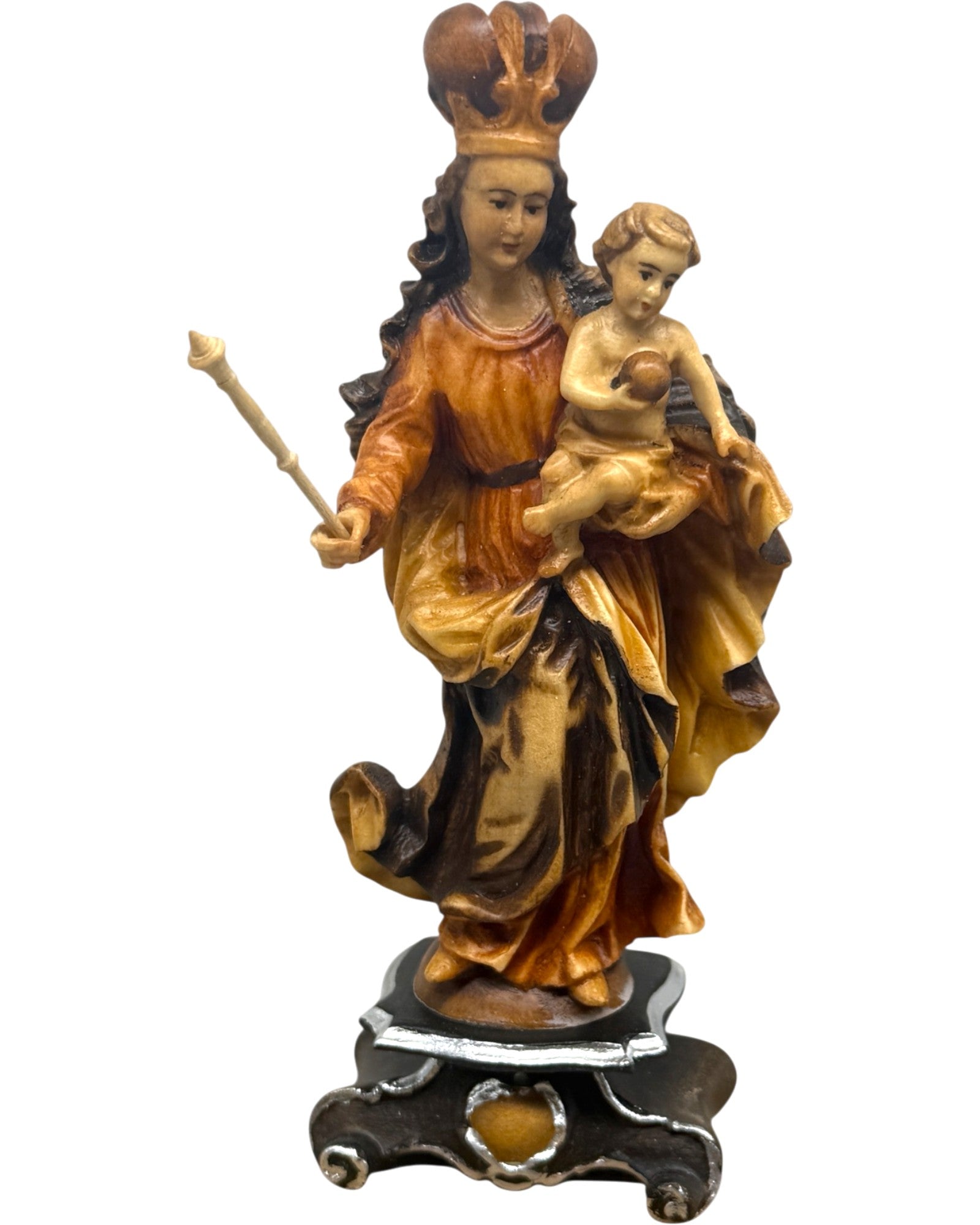 Our Lady of Bavaria in wood - color