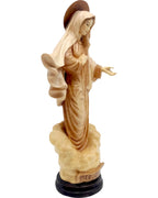 Madonna von Medjugorje Holz Statue - mit Ölfarben lasiert