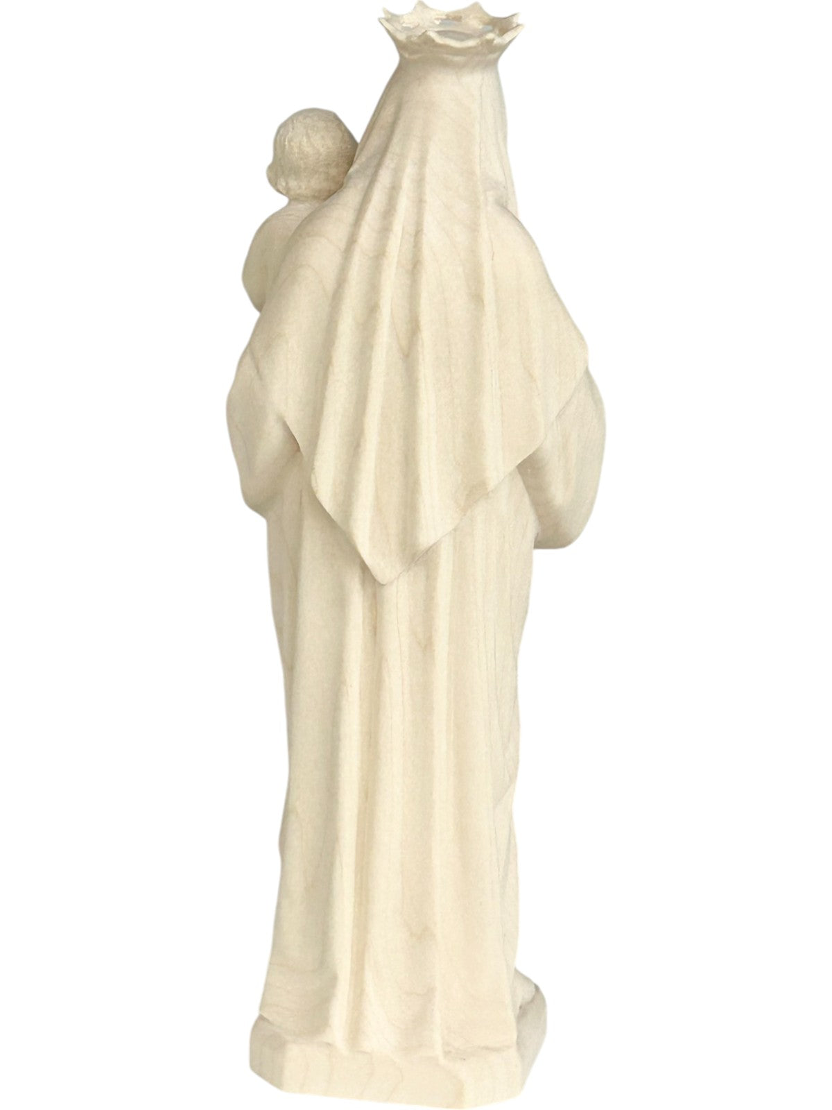 Marie Auxiliatrice sculptée en bois