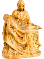 Holznachbildung der Pietà von Michelangelo - mit Ölfarben lasiert