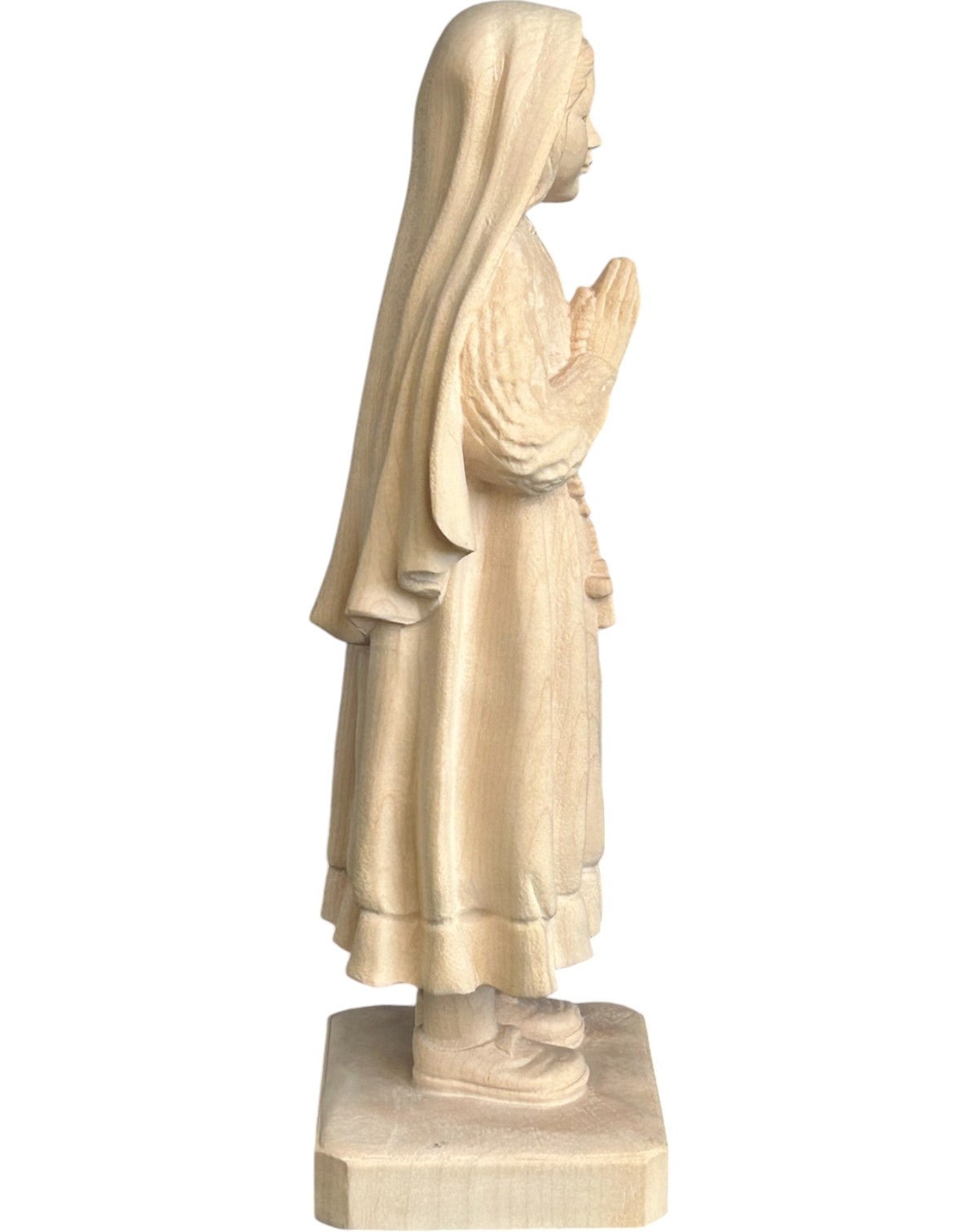 Schäferin und Hirtin Lucia aus Fatima aus Holz - mit Ölfarben lasiert
