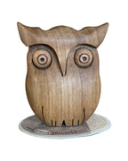 Hibou en bois sculpté à la main