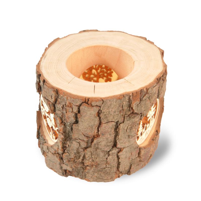 Chandelier en bois sculpté