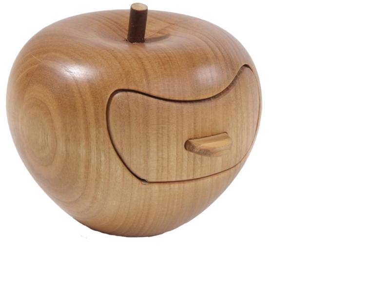 Apfel mit Schublade aus Holz