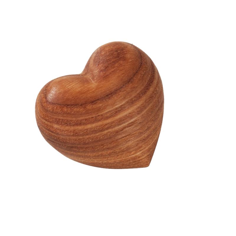 Handgefertigtes 3D-Holzherz