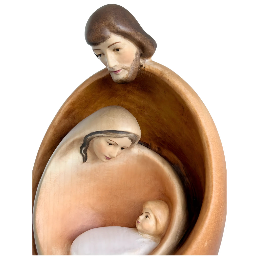 Stilisierte Heilige Familie aus Ahornholz – Moderne Krippenskulptur