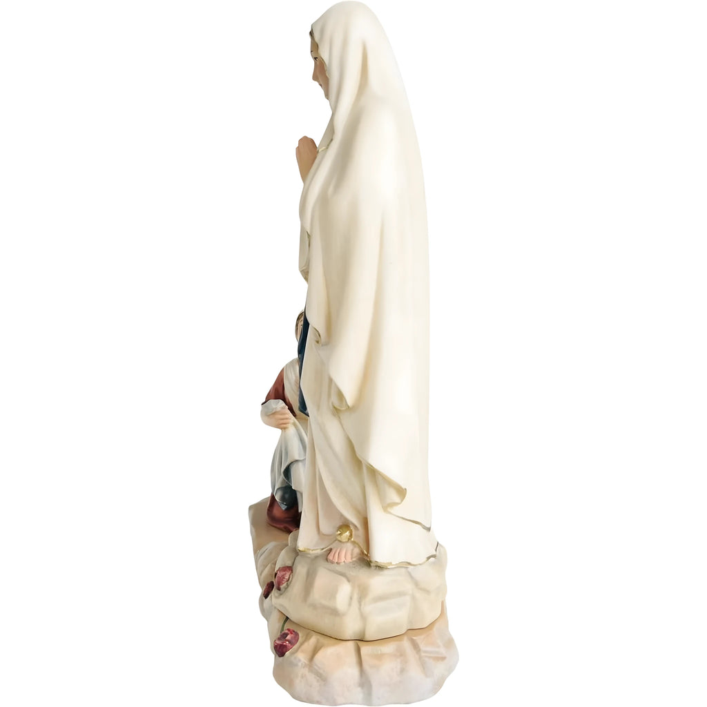 Rzeźbiona figurka Matki Bożej z Lourdes z Bernadettą z drewna z Val Gardena