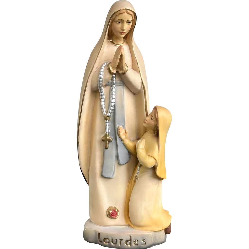 Estatua de la Virgen de Lourdes con Santa Bernadette en Madera, Val Gardena