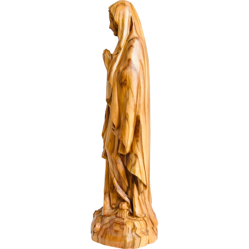 Rzeźbiona ręcznie drewniana statua Matki Bożej z Lourdes z Val Gardena